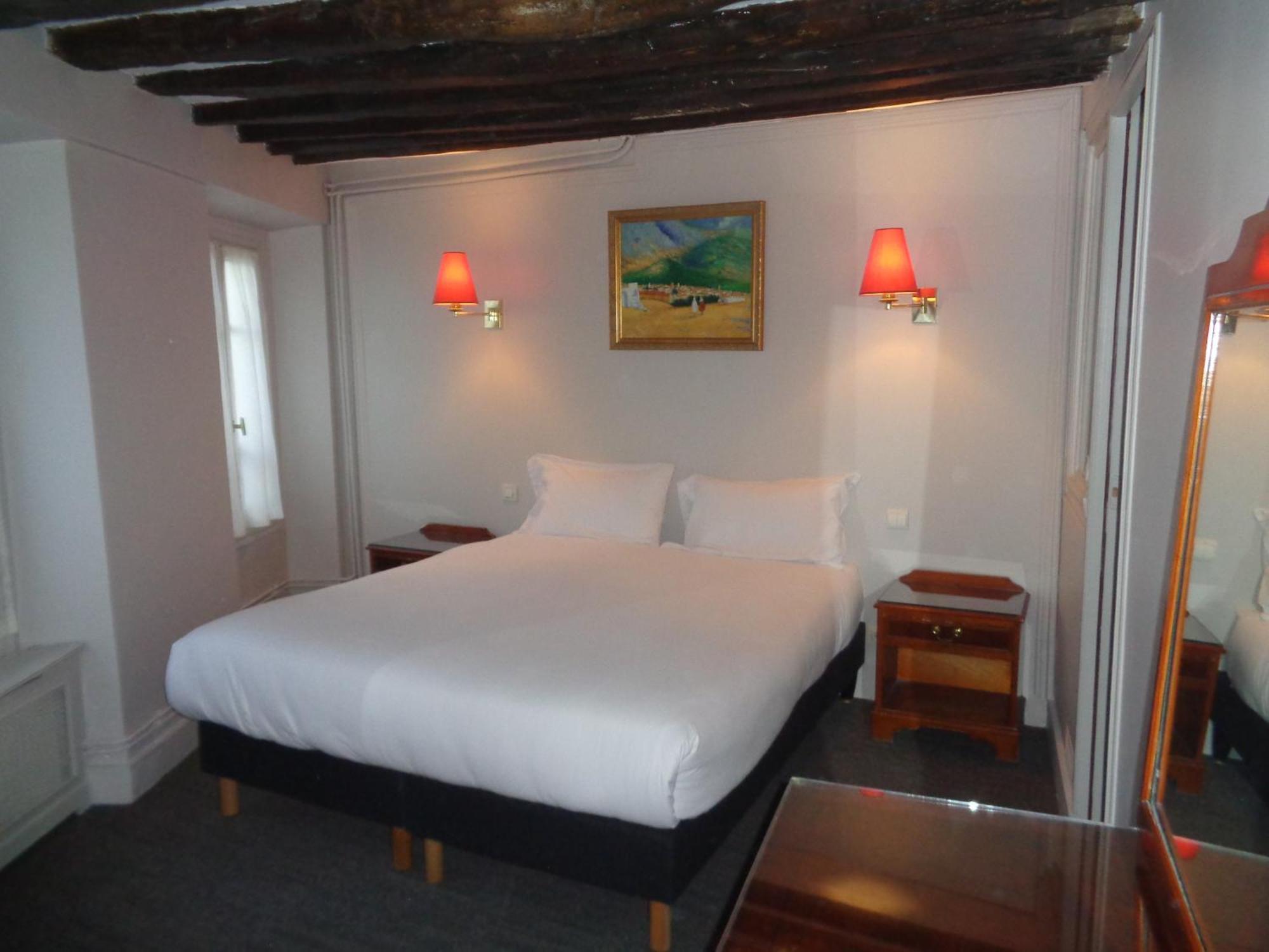 Hotel Les Degres De Notre Dame Paris Bagian luar foto