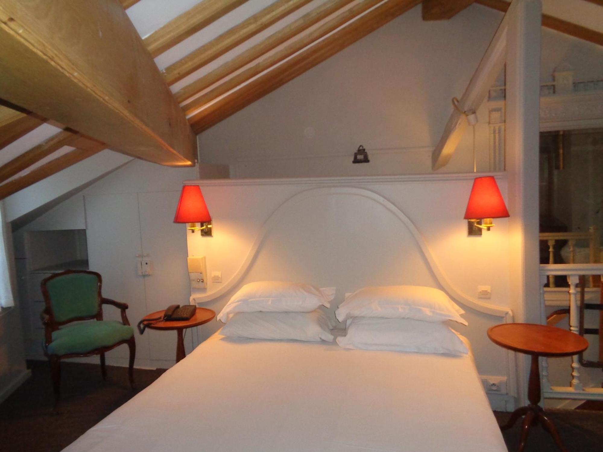 Hotel Les Degres De Notre Dame Paris Bagian luar foto